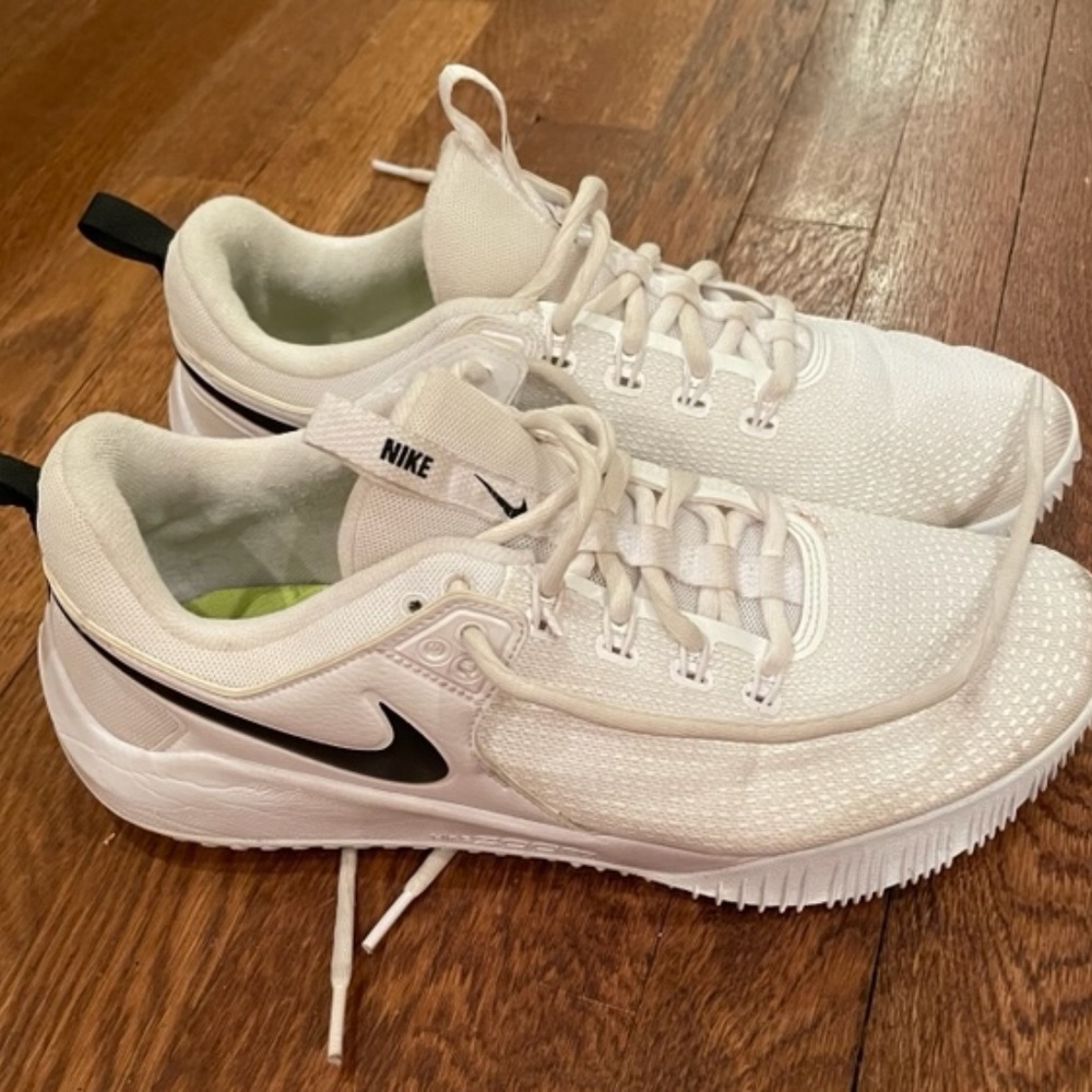 Nike Women's Zoom Hyperace Volleyball Shoes Size 11